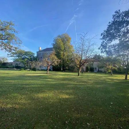 Domaine La Bouliniere - Le Sanglier بيت للعطل Journet